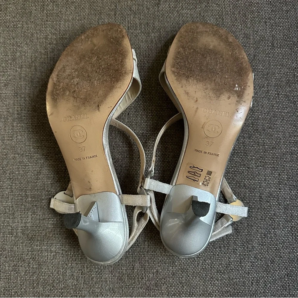 Vintage silver Chanel strappy heels - Picture 10 of 10